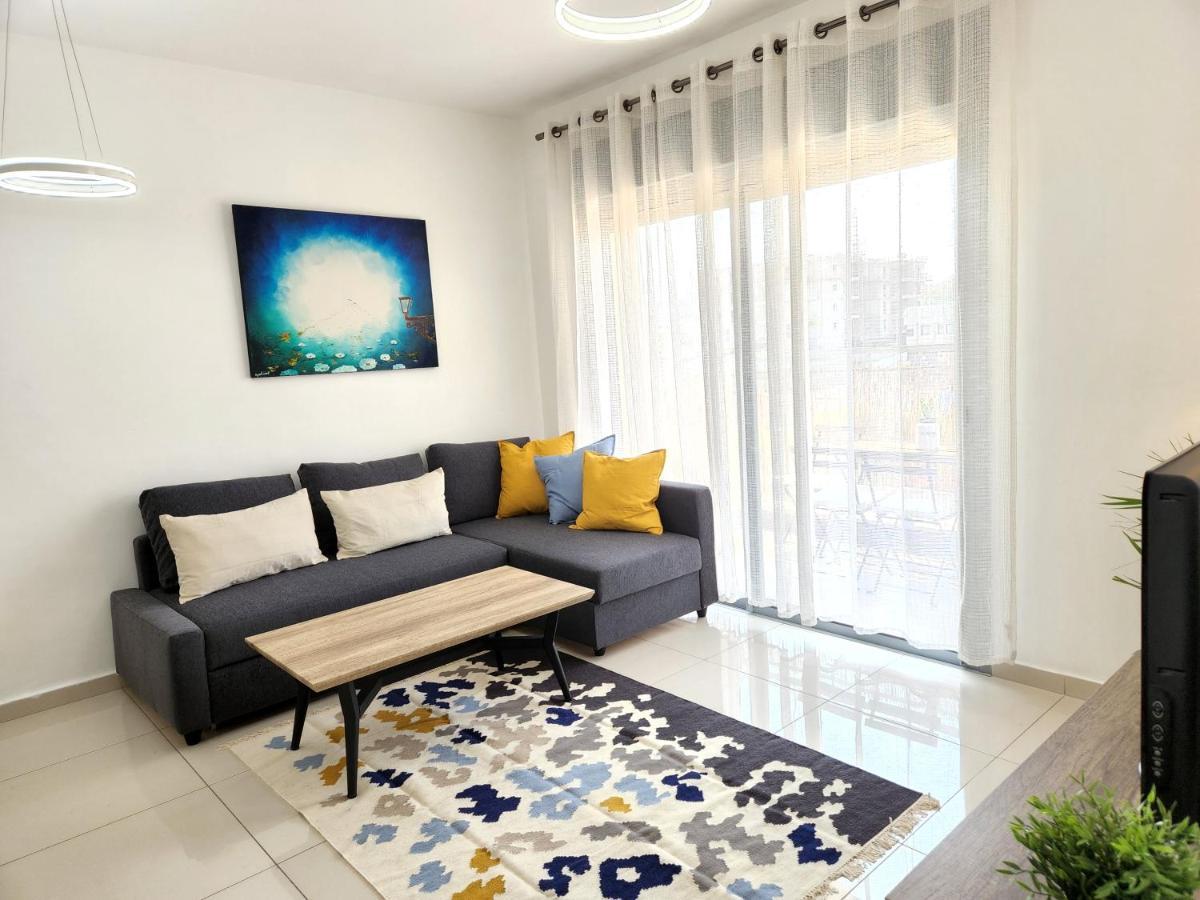 Melony Apartments Yam Suf Street Eilat Bagian luar foto