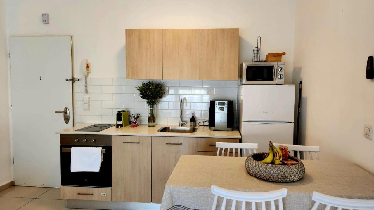 Melony Apartments Yam Suf Street Eilat Bagian luar foto
